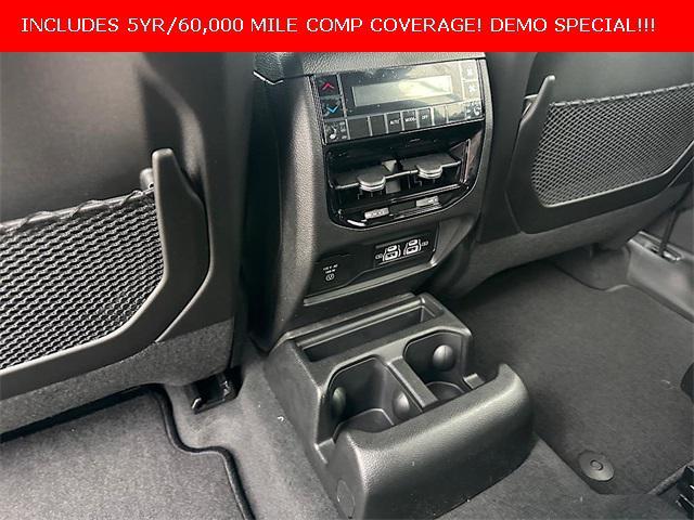new 2025 Jeep Grand Cherokee L car, priced at $44,910