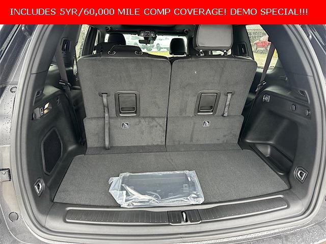 new 2025 Jeep Grand Cherokee L car, priced at $44,910