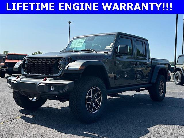 new 2025 Jeep Gladiator car, priced at $49,695