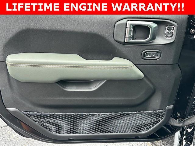 new 2025 Jeep Gladiator car, priced at $51,860