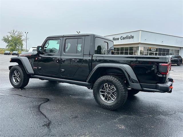 new 2025 Jeep Gladiator car, priced at $54,460