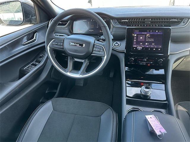new 2025 Jeep Grand Cherokee L car, priced at $39,675