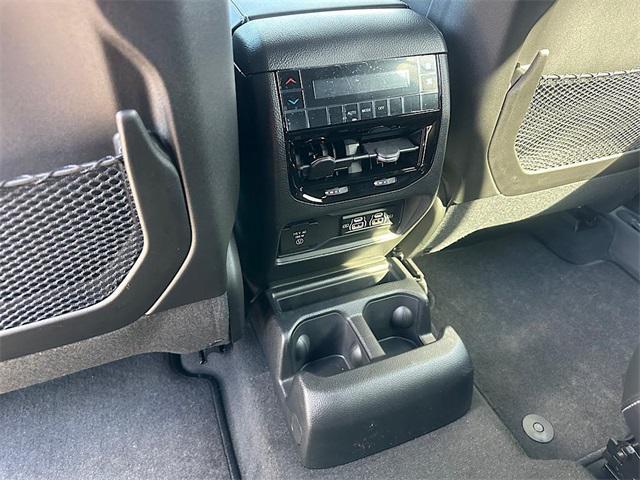 new 2025 Jeep Grand Cherokee L car, priced at $39,675