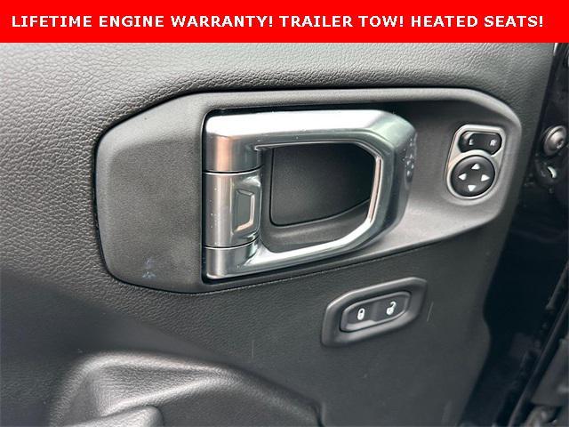 new 2025 Jeep Gladiator car, priced at $45,745