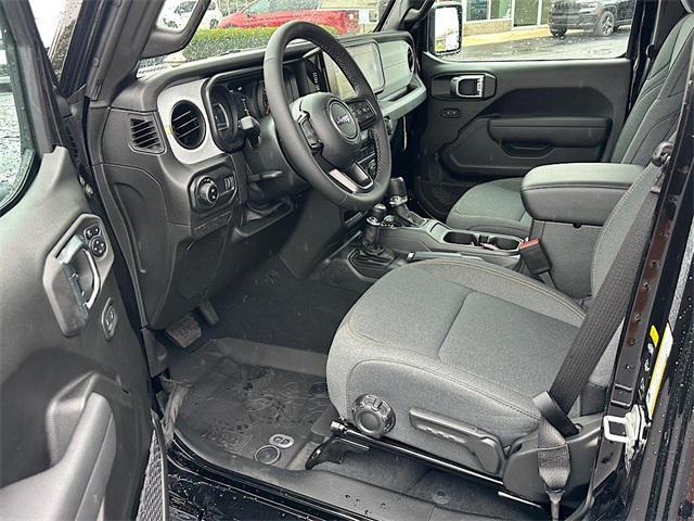 new 2025 Jeep Gladiator car, priced at $45,745