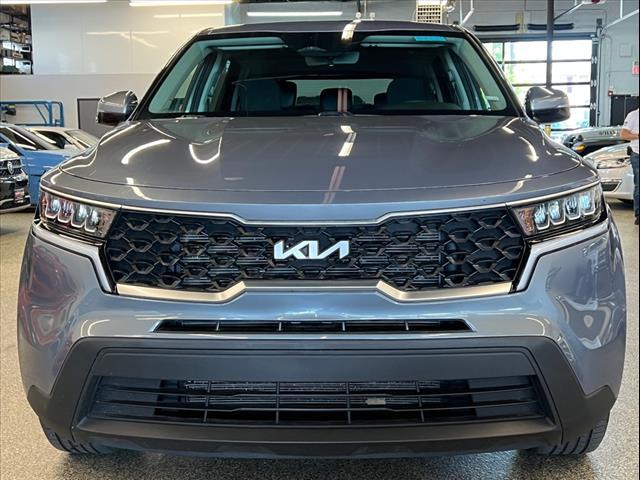 used 2022 Kia Sorento car, priced at $20,685