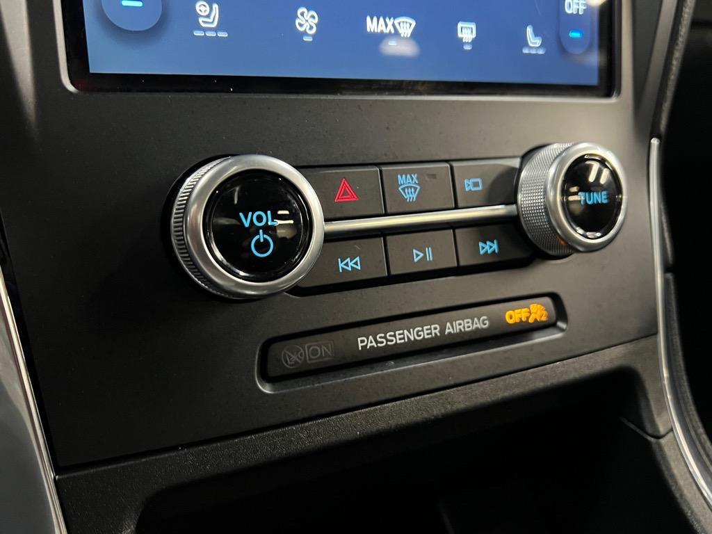 used 2022 Ford Edge car, priced at $28,888