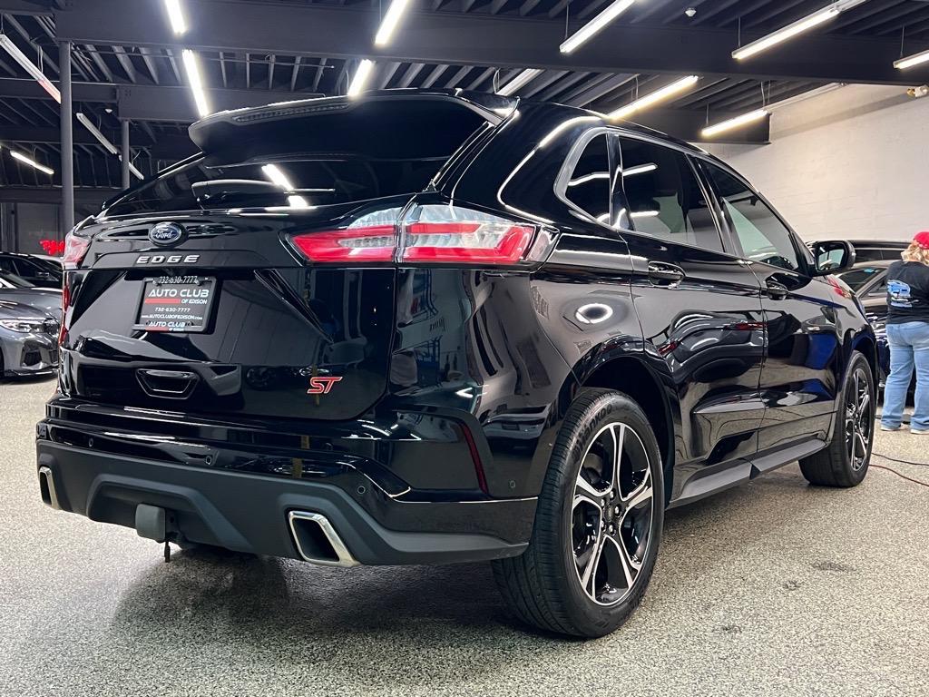 used 2022 Ford Edge car, priced at $28,888