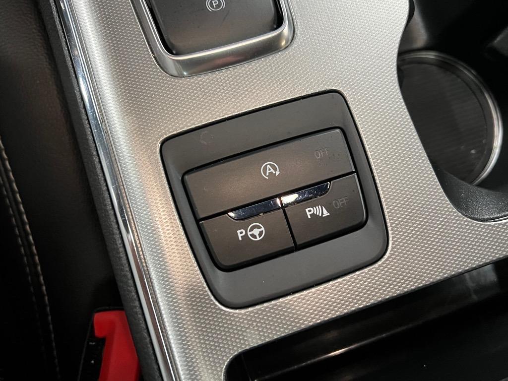 used 2022 Ford Edge car, priced at $28,888