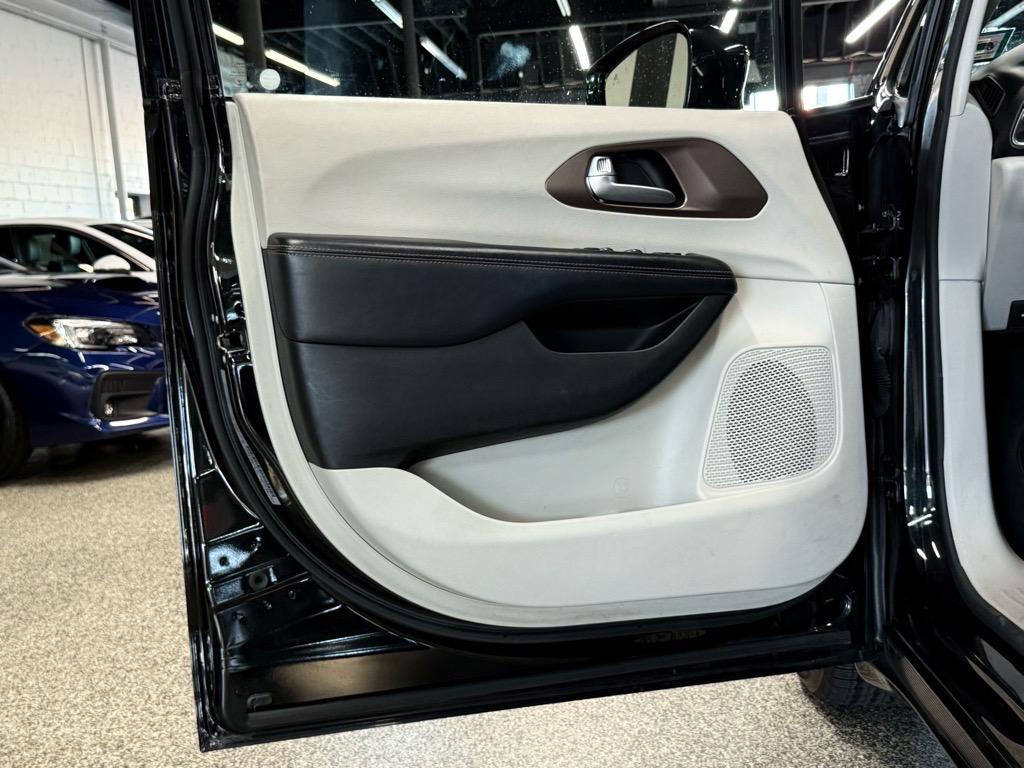 used 2017 Chrysler Pacifica car, priced at $14,588