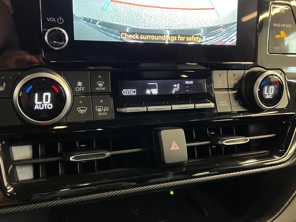 used 2024 Toyota Highlander car, priced at $37,488