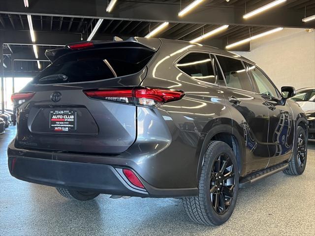 used 2022 Toyota Highlander car, priced at $27,588