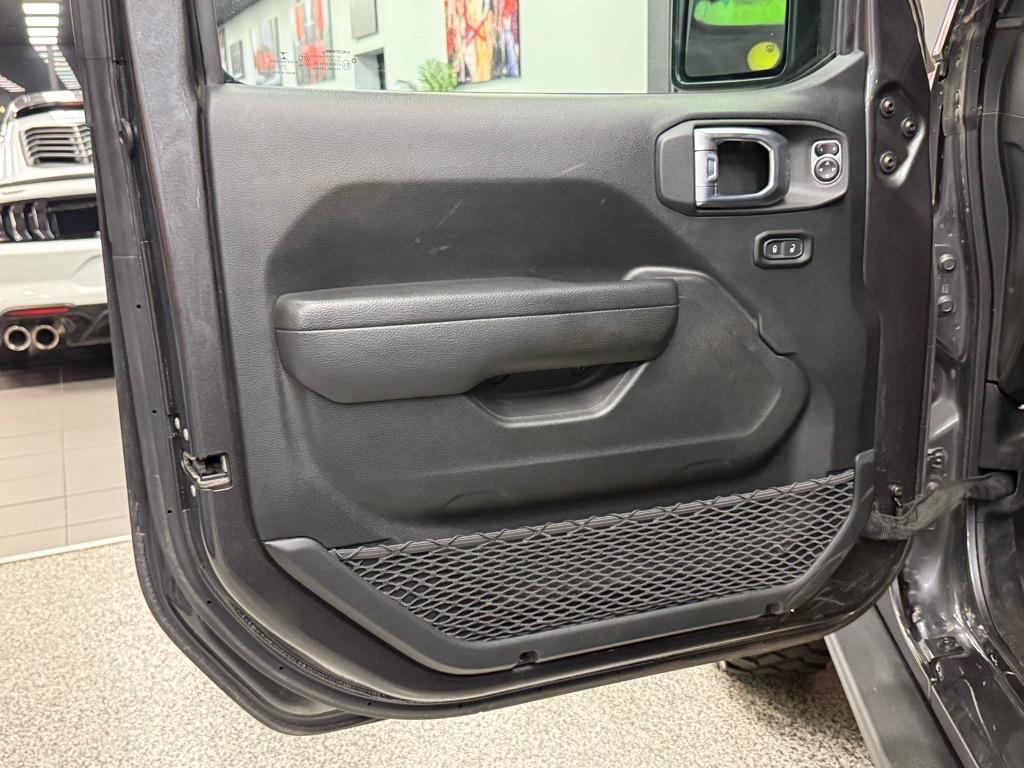 used 2021 Jeep Wrangler Unlimited car, priced at $25,888