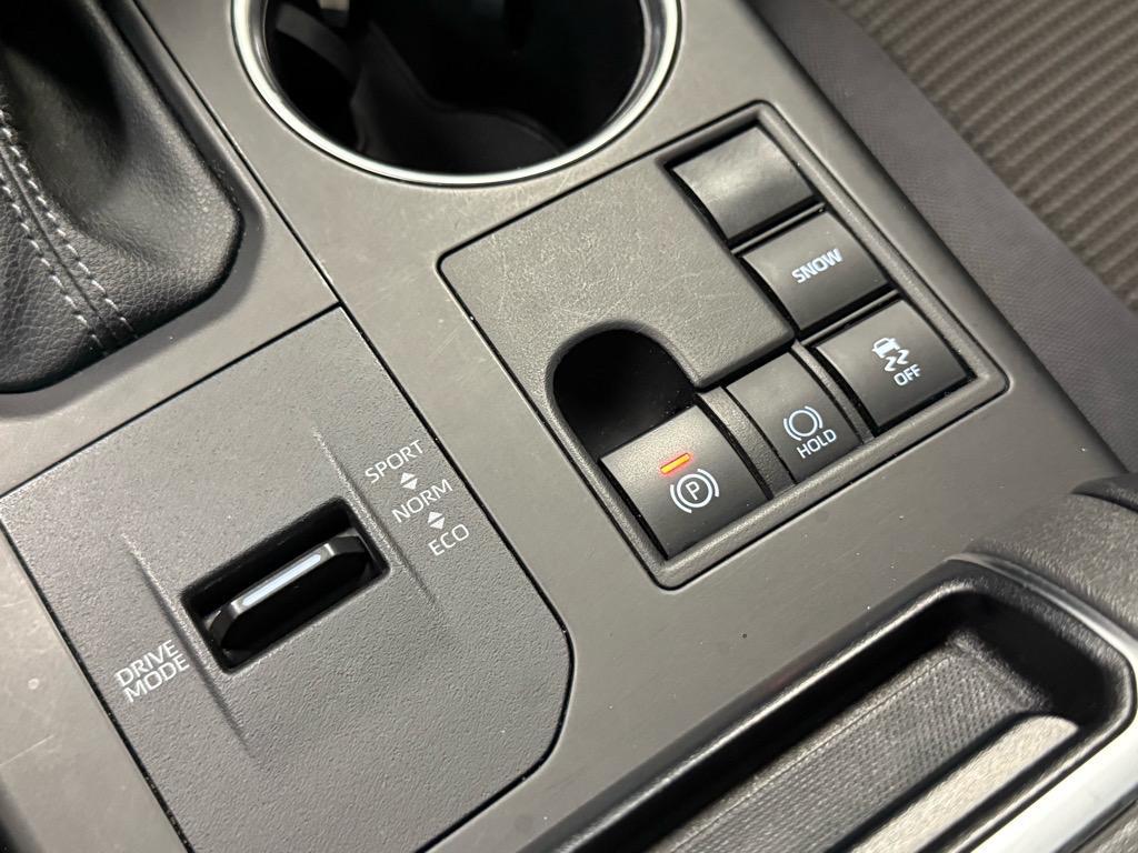 used 2023 Toyota Highlander car, priced at $27,888