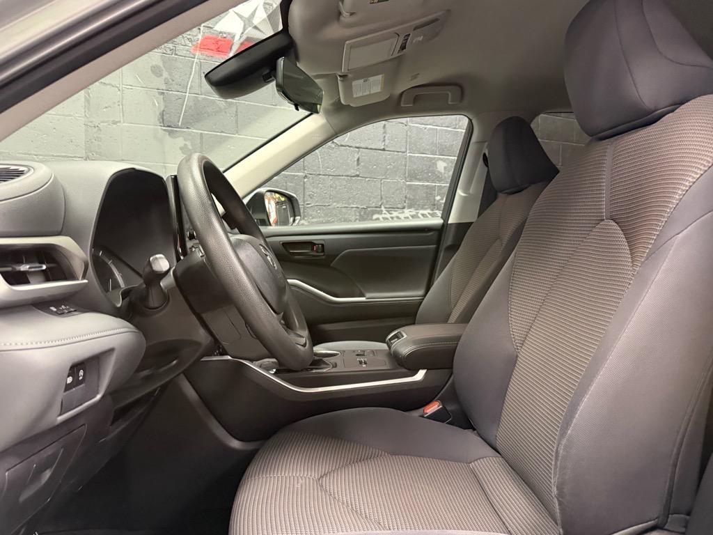 used 2023 Toyota Highlander car, priced at $27,888