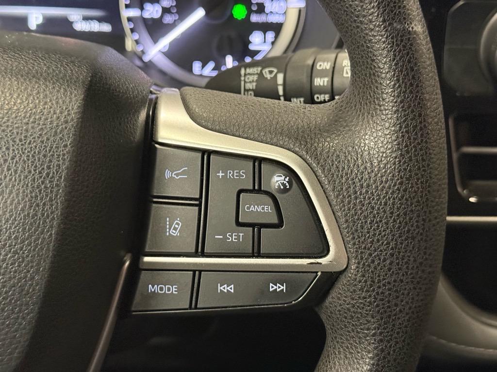 used 2023 Toyota Highlander car, priced at $27,888