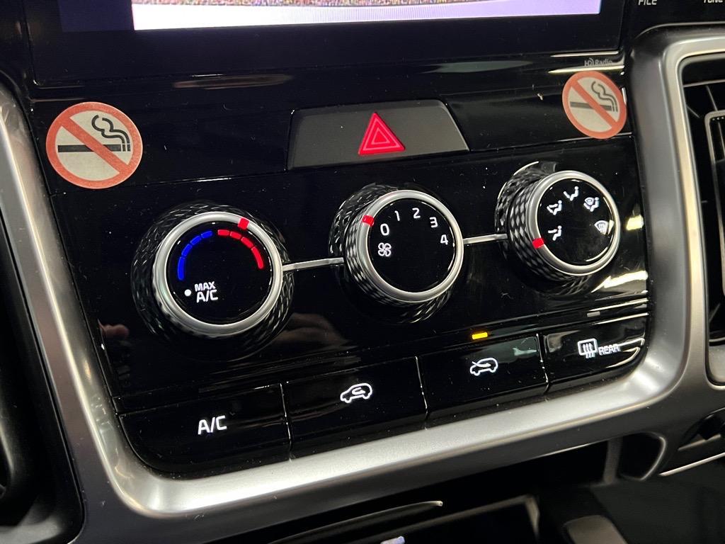 used 2023 Kia Sorento car, priced at $20,888