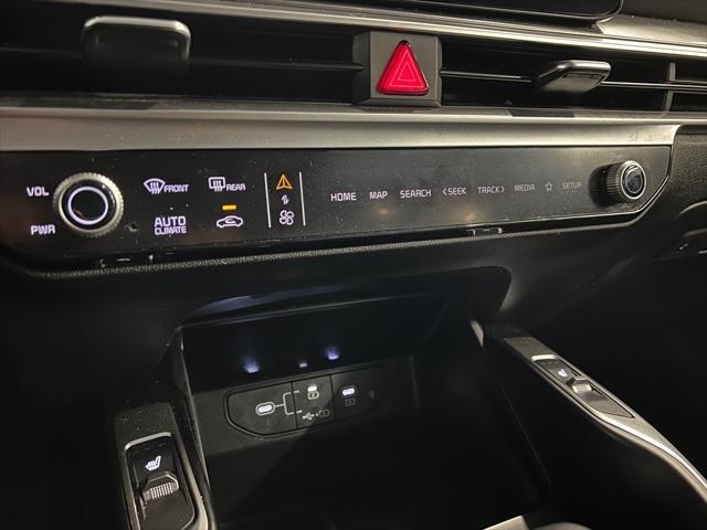 used 2024 Kia Sorento car, priced at $26,888