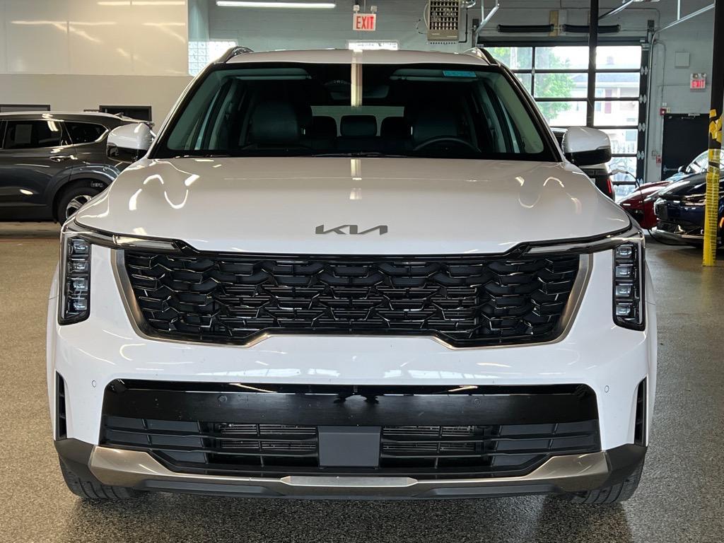 used 2024 Kia Sorento car, priced at $26,288