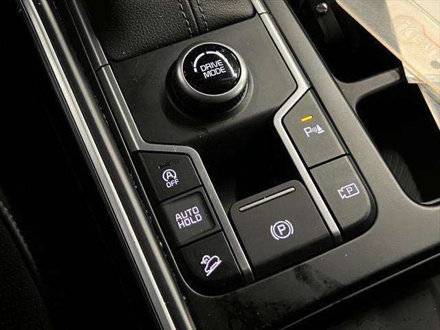 used 2024 Kia Sorento car, priced at $26,888