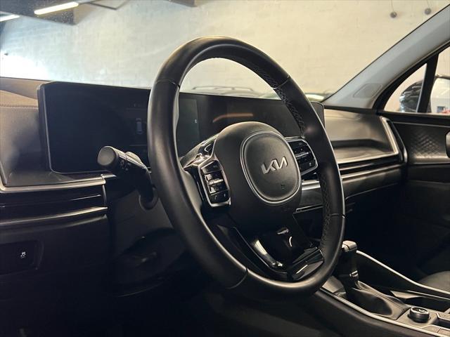 used 2024 Kia Sorento car, priced at $27,988