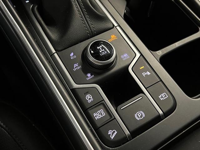 used 2024 Kia Sorento car, priced at $27,988