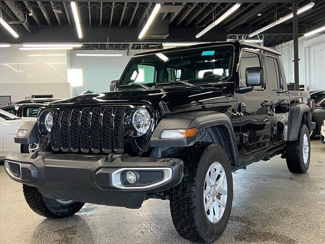 used 2023 Jeep Gladiator car, priced at $25,995