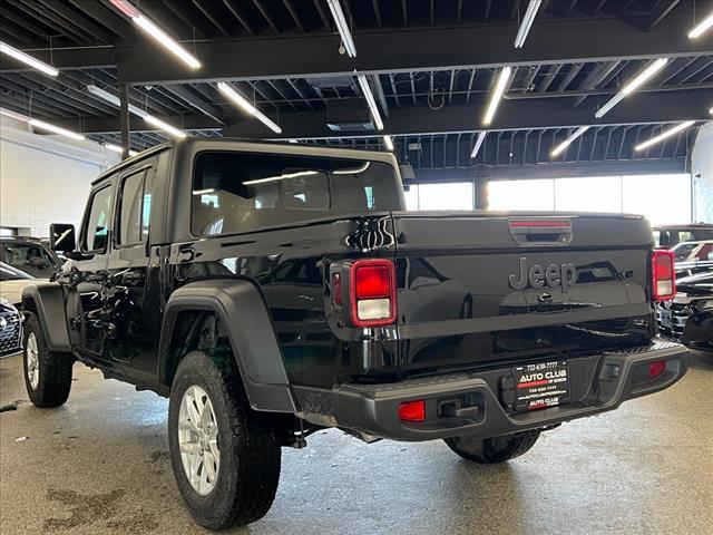 used 2023 Jeep Gladiator car, priced at $25,995