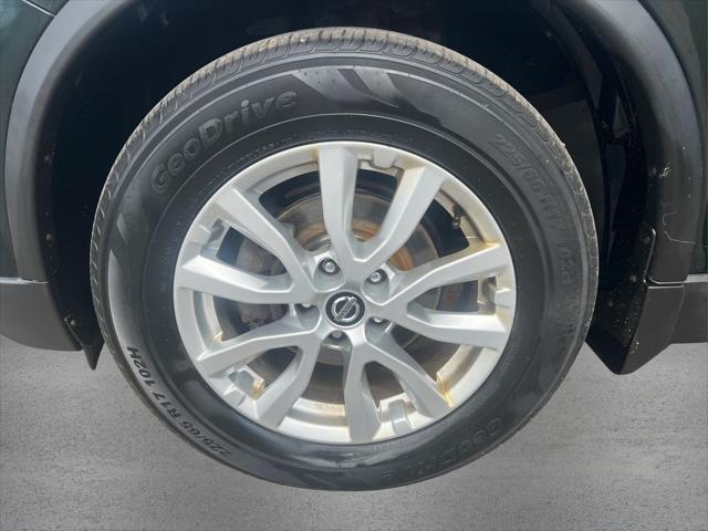 used 2019 Nissan Rogue car, priced at $17,751