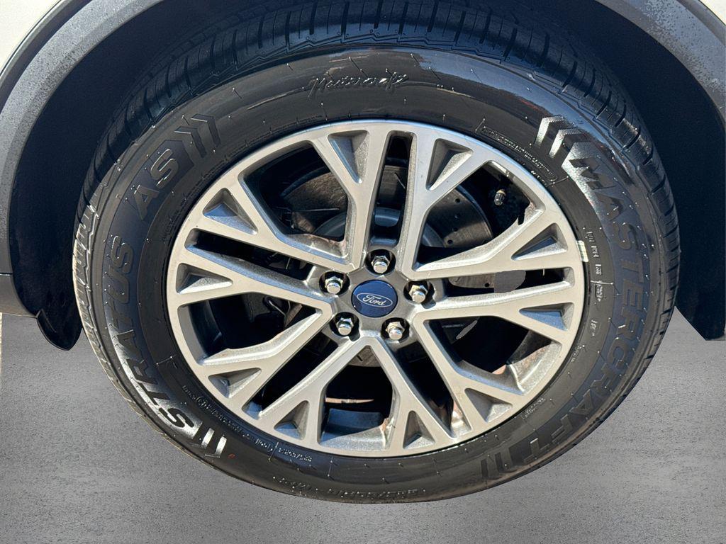 used 2022 Ford Escape car, priced at $22,393
