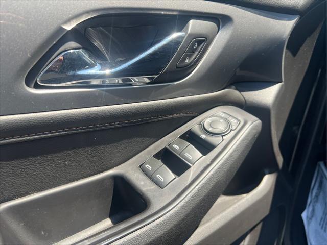 used 2018 Chevrolet Traverse car, priced at $16,393