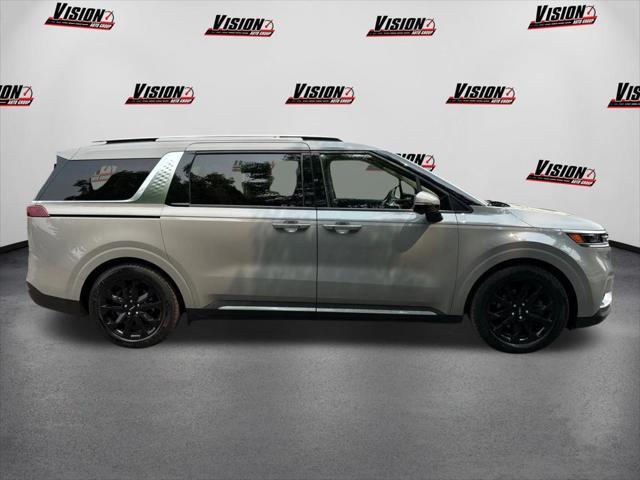 used 2022 Kia Carnival car, priced at $35,241