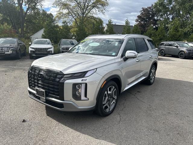 used 2024 Hyundai Palisade car, priced at $47,277