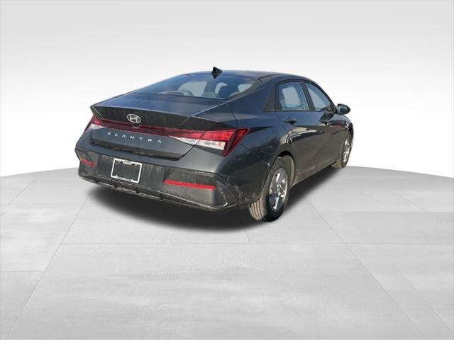 new 2024 Hyundai Elantra car, priced at $23,190