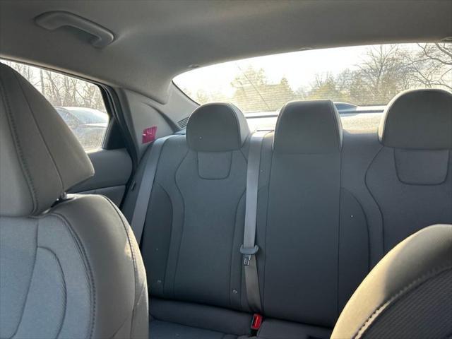 new 2024 Hyundai Elantra car, priced at $23,190