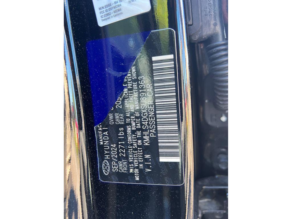 used 2025 Hyundai Elantra car, priced at $22,433