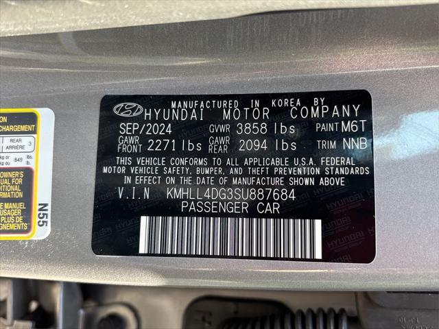 used 2025 Hyundai Elantra car, priced at $20,095