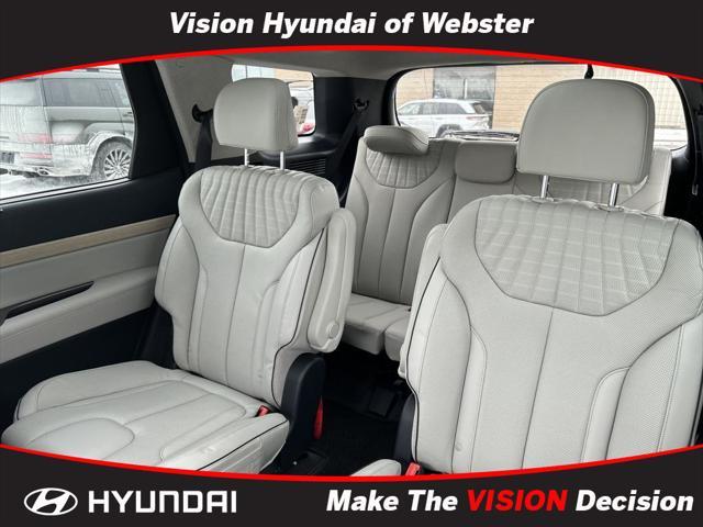 used 2024 Hyundai Palisade car, priced at $40,155