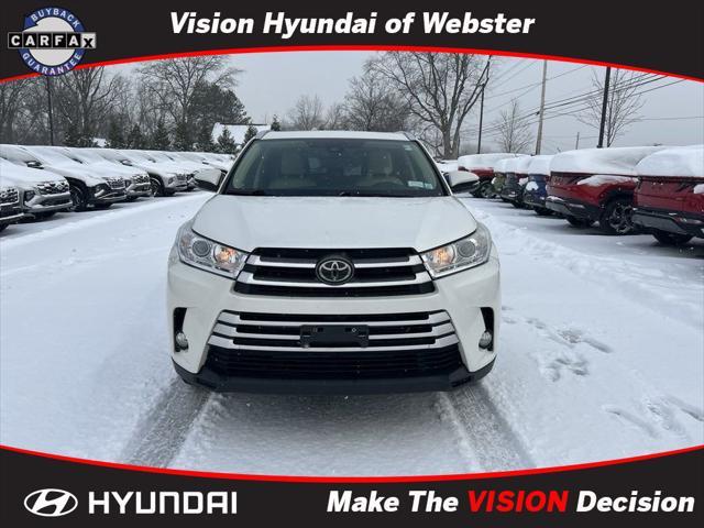 used 2018 Toyota Highlander car, priced at $22,295