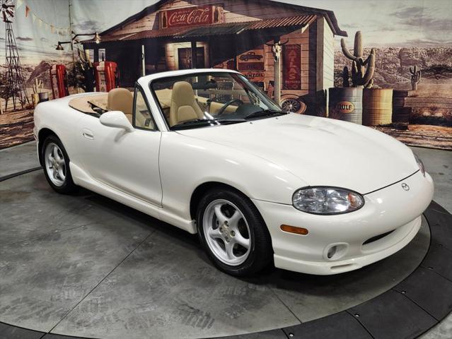 used 2000 Mazda MX-5 Miata car, priced at $12,995