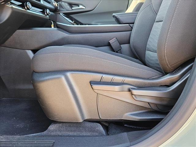 new 2025 Chevrolet Equinox car, priced at $32,835