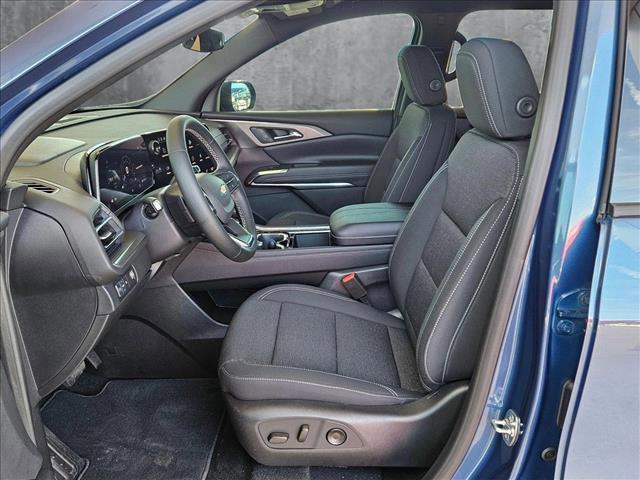 new 2025 Chevrolet Traverse car, priced at $40,595