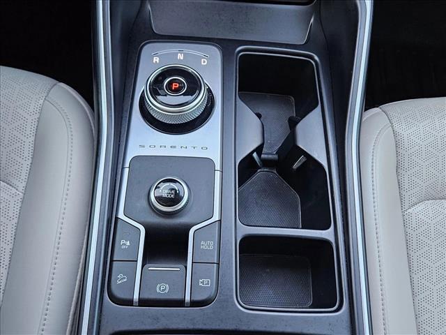 used 2022 Kia Sorento Hybrid car, priced at $24,995