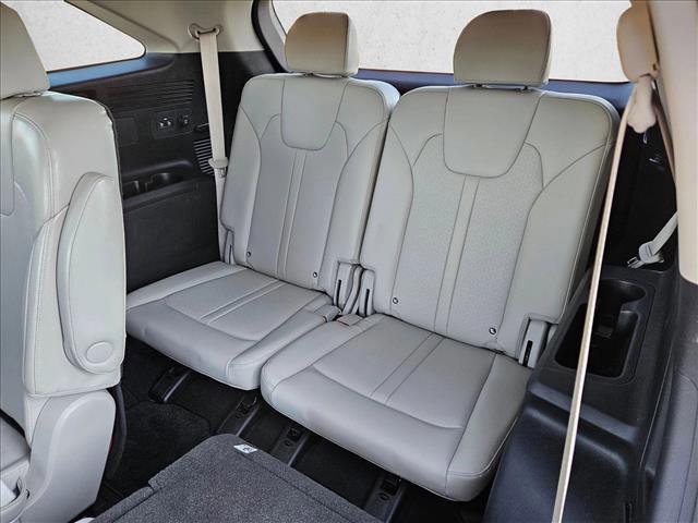 used 2022 Kia Sorento Hybrid car, priced at $24,995