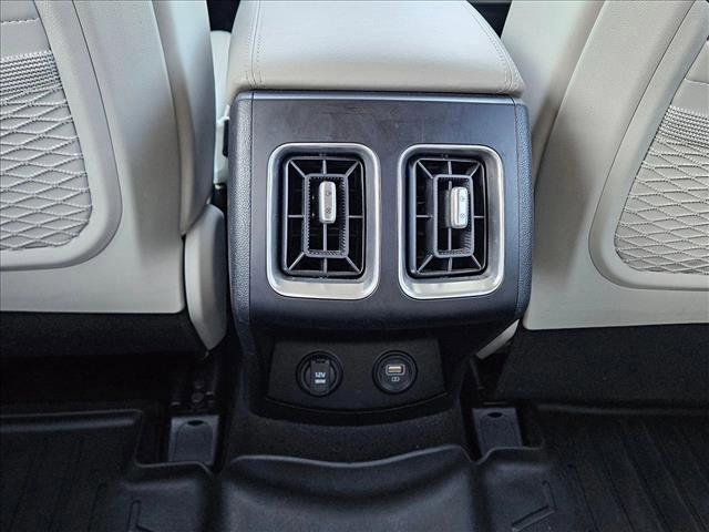 used 2022 Kia Sorento Hybrid car, priced at $24,995