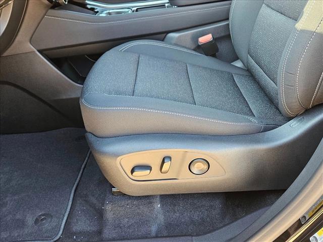 new 2026 Chevrolet Traverse car, priced at $41,090