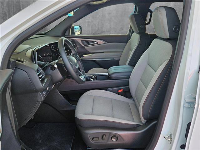 new 2025 Chevrolet Traverse car, priced at $40,822