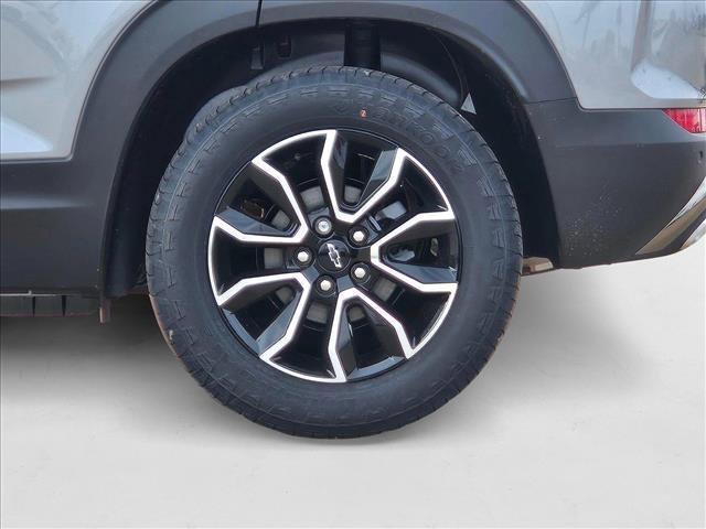 new 2025 Chevrolet TrailBlazer car, priced at $28,329