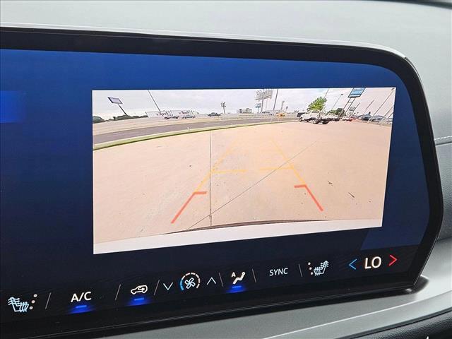 new 2025 Chevrolet Traverse car, priced at $44,994