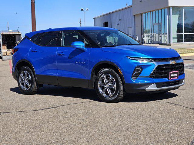 new 2025 Chevrolet Blazer car, priced at $38,991